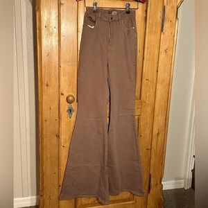 Fashion Nova Flared Stretchy Jeans Brown Long Length Size Jrs 5 Normcore Boho